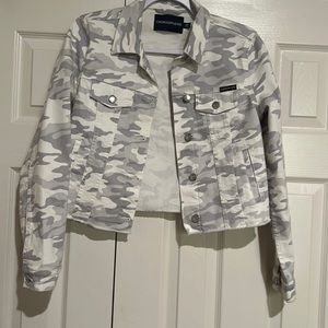 Preowned ladies camouflage jean jacket